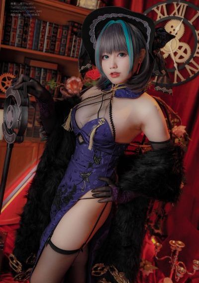 精品美女在线播放_高清完整版