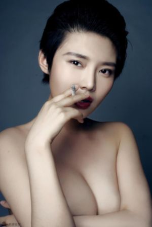 播放男人添女人下边视频_BD韩语在线观看高清