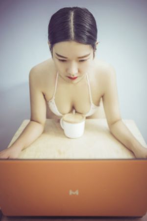 欲海双艳电影完整版_DVD手机免费观看完整