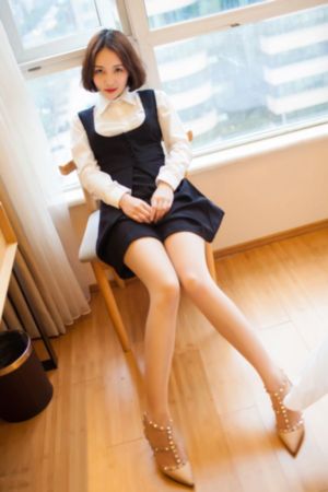 激烈吻乳房视频_4K完整视频观看