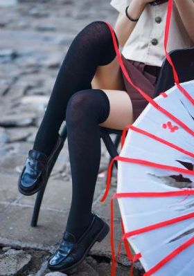 啪啪在浴室边摸边吃奶边做_DVD手机在线看