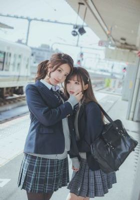 女s调教女m羞耻_BD英语BD在线观看